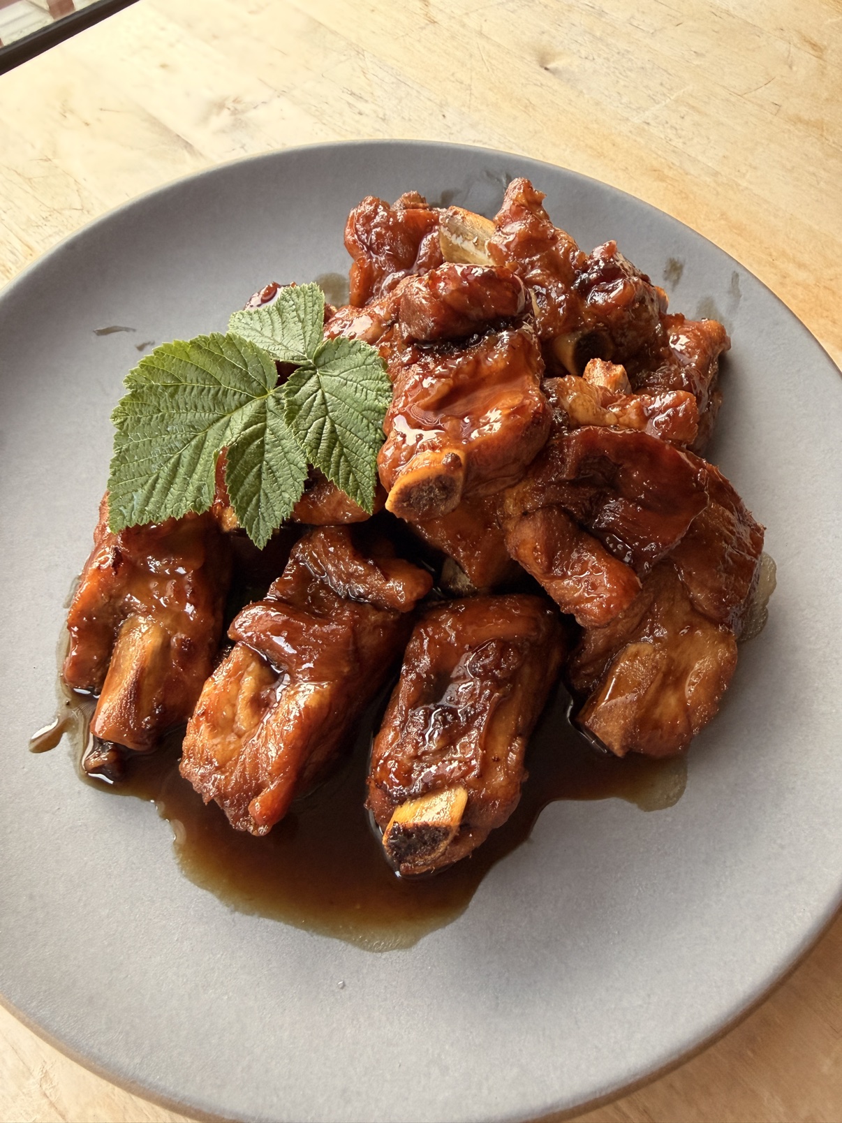 Braised pork ribs
